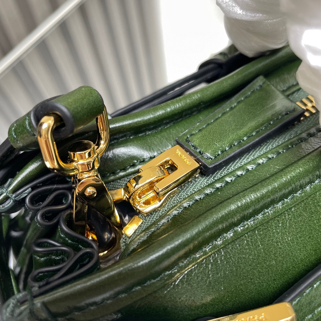 Prada Medium LusSolf Leather Handbag Bag Tote Army Green 1BA426